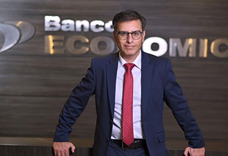 Sergio Asbun - Gerente General del Banco Económico